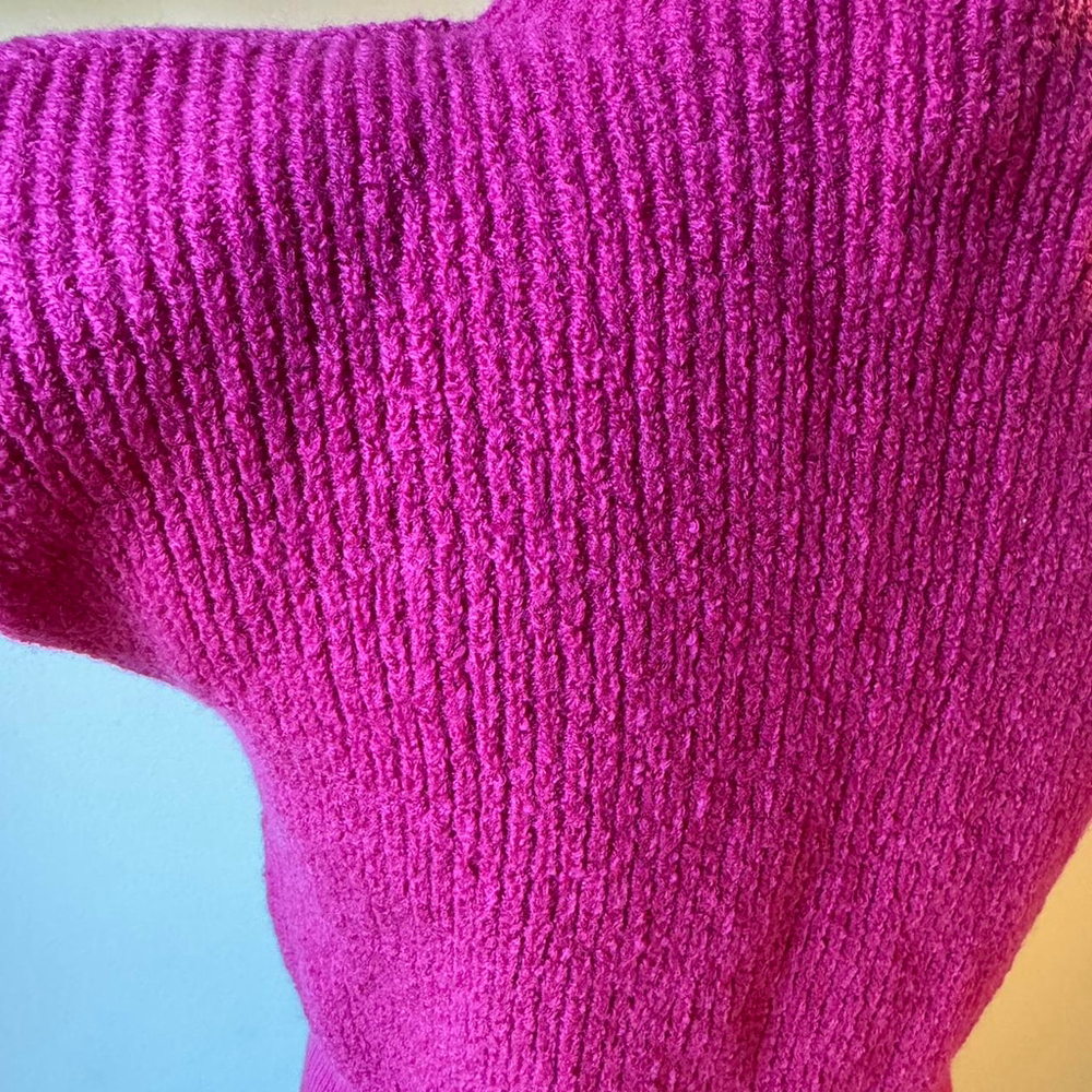 Sweater - Picture 4 of 6